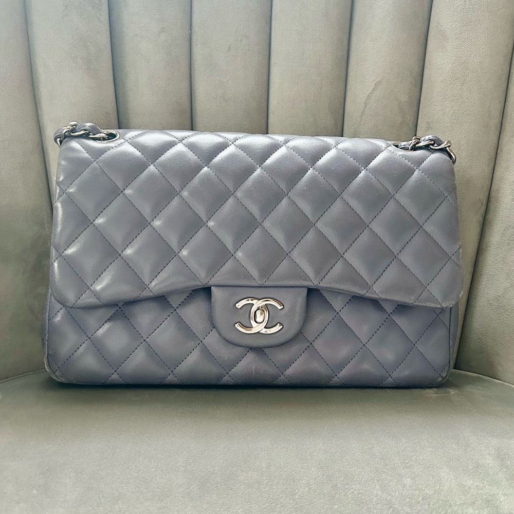Chanel Jumbo Lavender Lambskin Classic Flap